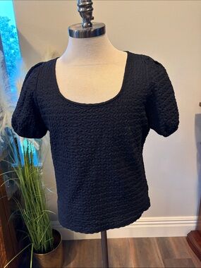 NWOT Maurices Textured Short Sleeve Scoop Neck Top - Black Sz L